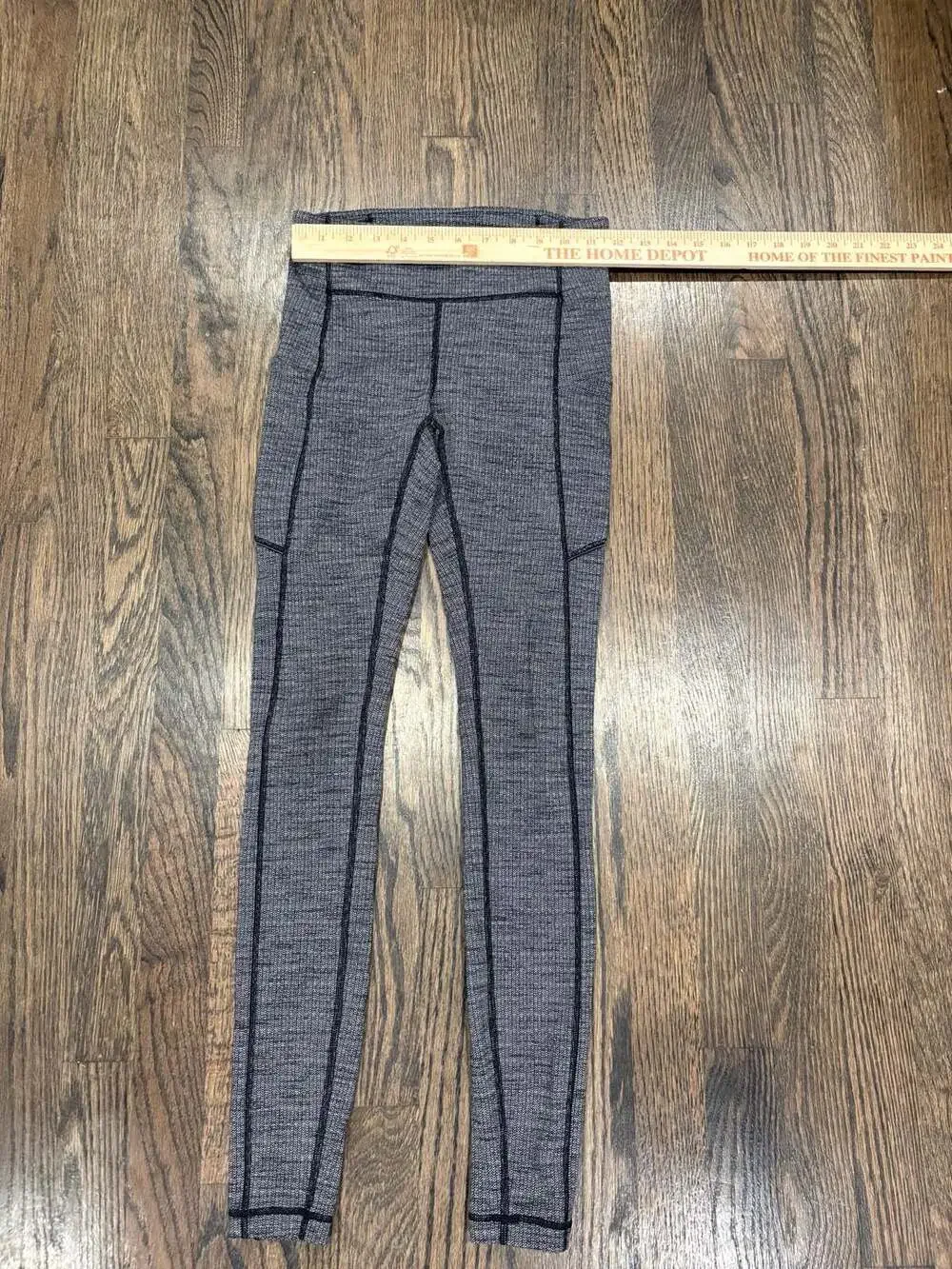 lululemon athletica leggings Size 4